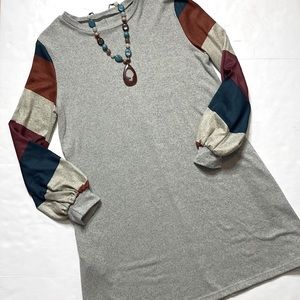 Dress with side pockets